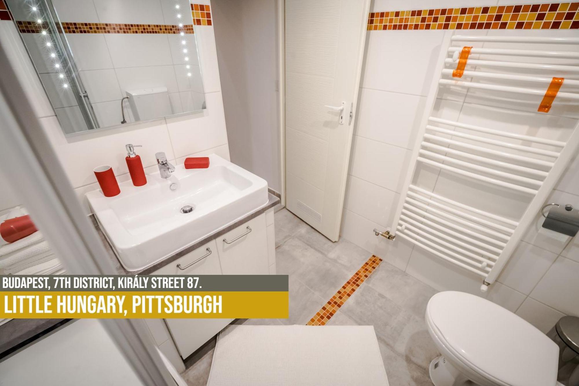 Little Americas Kiraly Street Apartments بودابست المظهر الخارجي الصورة