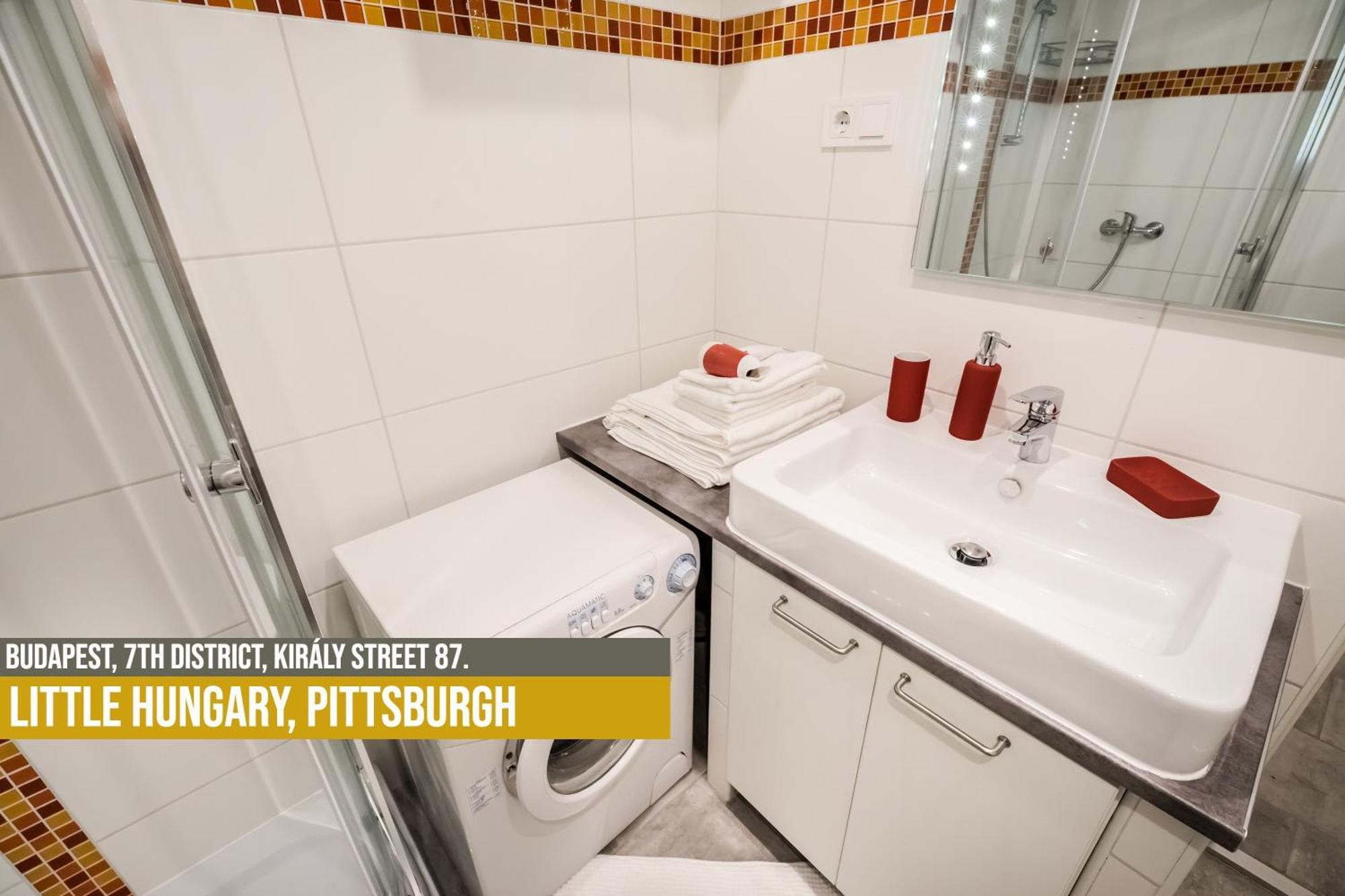 Little Americas Kiraly Street Apartments بودابست المظهر الخارجي الصورة